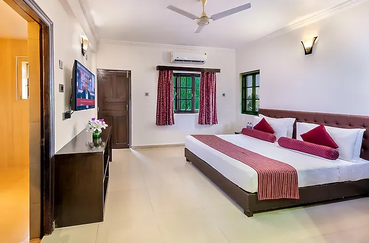 Golden-Tulip-Grand-View-Resort-Candolim-2bedroom-apartment-with-kitchen-and-livingarea