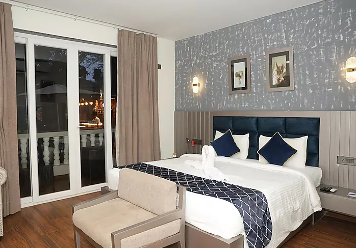 Grand-Continent-Anjuna-deluxe-room-with-balcony