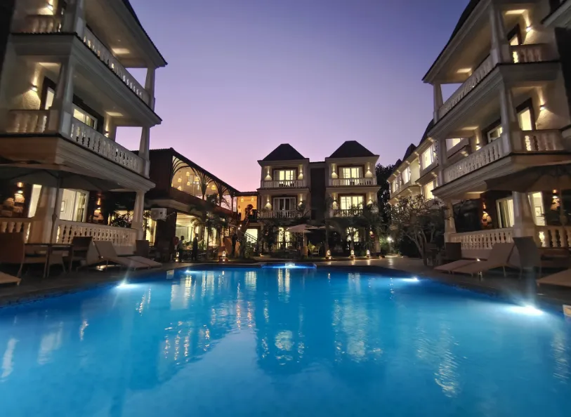 Grand-Continent-Anjuna-swimmingpool