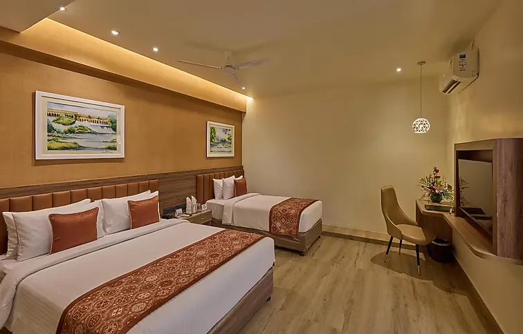 Grand-Continent-Mysore-junior-suite-queenbed