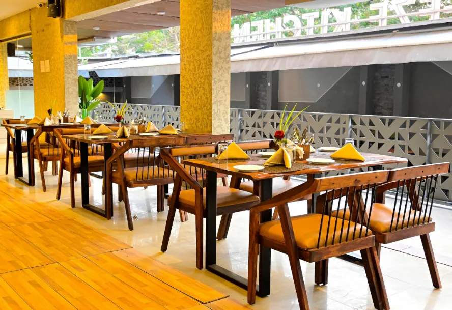 Hillside-Hotel-Mysore-restaurant