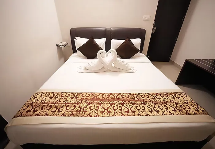Hillside-Hotel-Mysore-standard-room