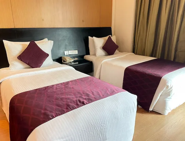 Hotel-Davanam-Sarovar-Portico-executive-suite-twinbed