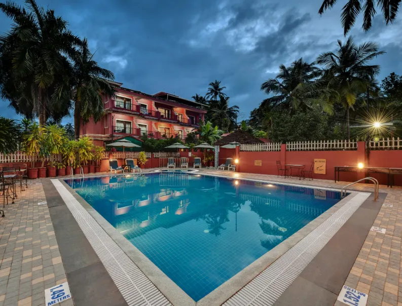 Jasminn-Hotel-AM-Hotel-Kollection-swimmingpool