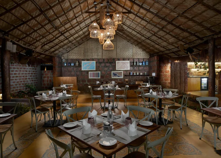 LaRiSa-Resort-Spa-restaurant