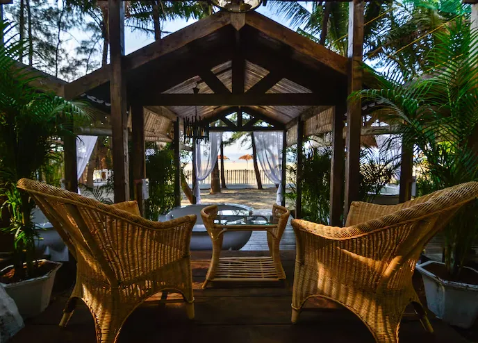 LaRiSa-Resort-morjim-seaview-beach-cottage