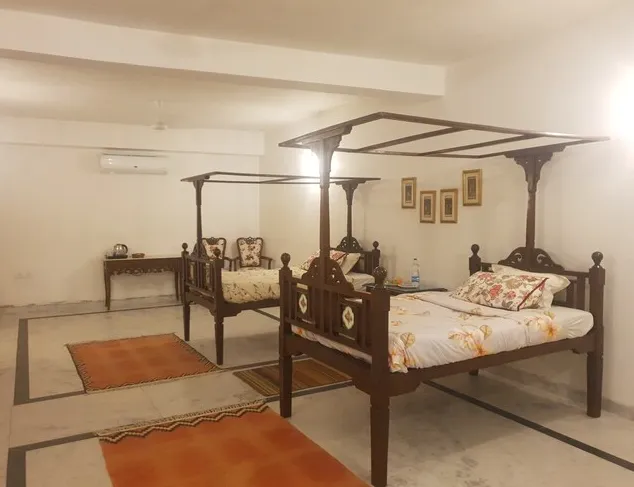 Maangarh-AM-Hotel-Kollection-heritage-room