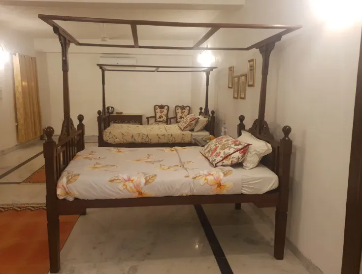 Maangarh-AM-Hotel-Kollection-room