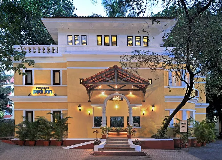 Park-Inn-by-Radisson-Goa-Candolim-facade