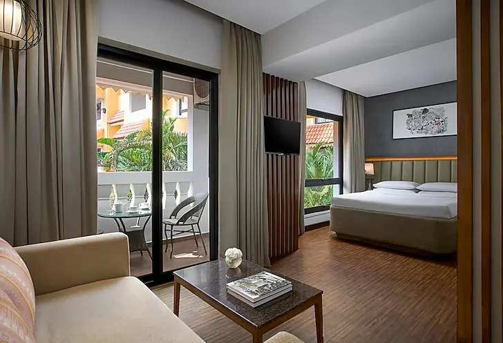 Park-Inn-by-Radisson-Goa-Candolim-premiumqueenroom