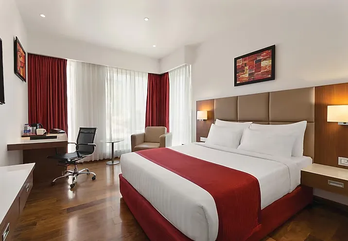 Ramada-Encore-by-Wyndham-deluxe-queen