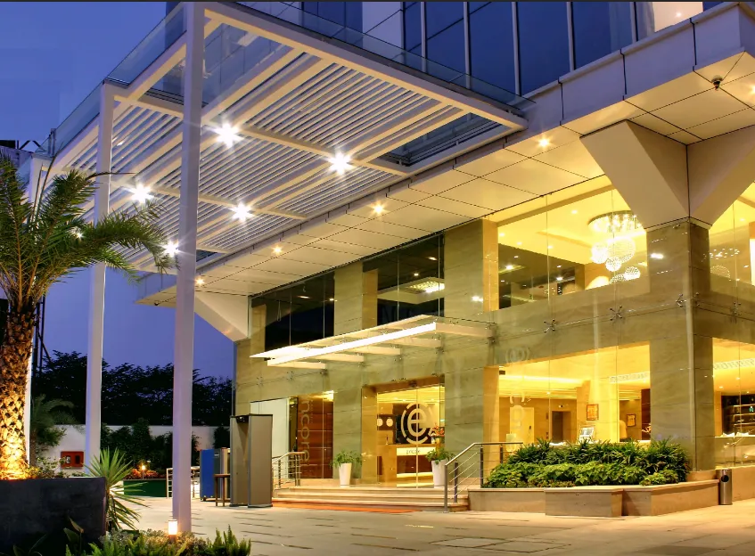 Ramada-Encore-by-Wyndham-entrance