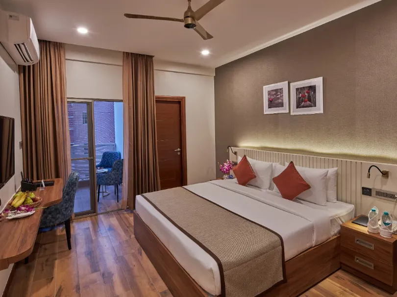 Regenta-Inn-Grand-ORR-room