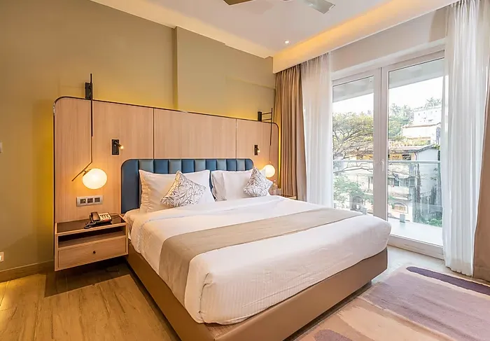 Regenta-Place-Vasco-Goa-suite-with-balcony