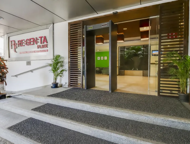 Regenta-Place-entrance