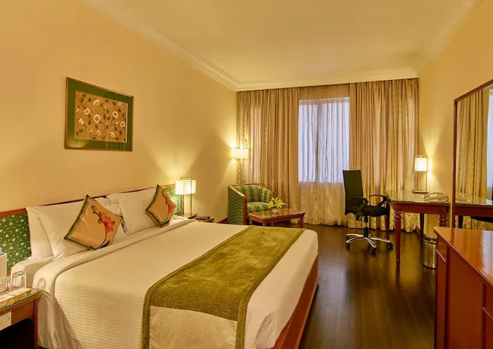 Royal-Orchid-Central-Bengaluru-executive-suite