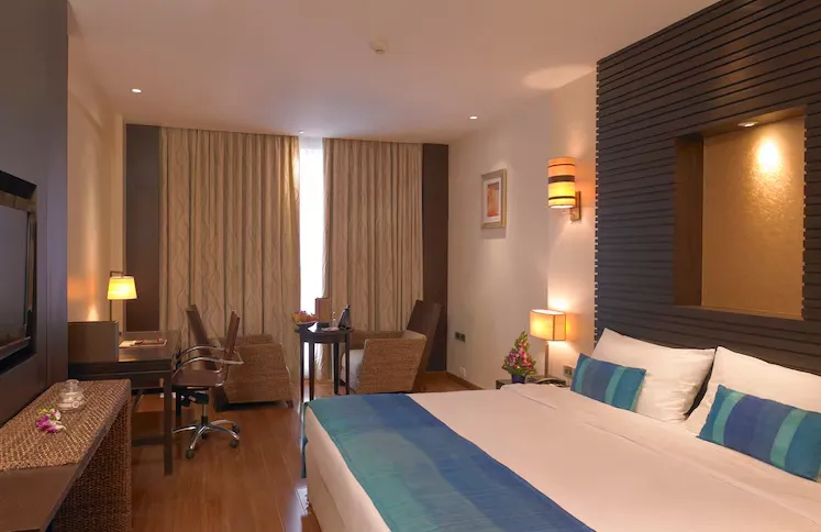 Royal-Orchid-Central-Kireeti-deluxe-room