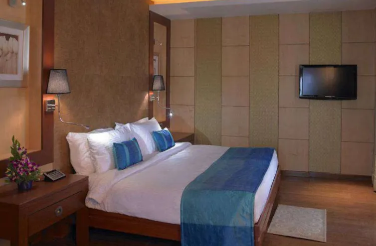 Royal-Orchid-Central-Kireeti-executive-suite