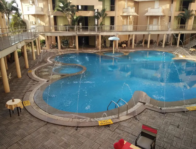Royal-Orchid-Central-Kireeti-swimmingpool