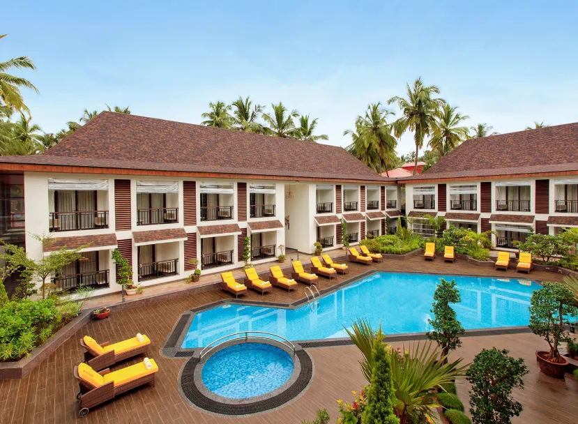 Sobit-Sarovar-Portico-swimmingpool