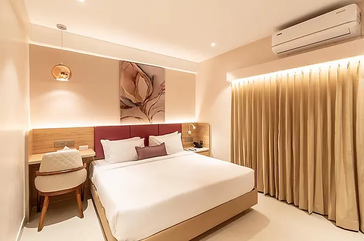 TGI-Livancia-The-Sojourn-executive-room