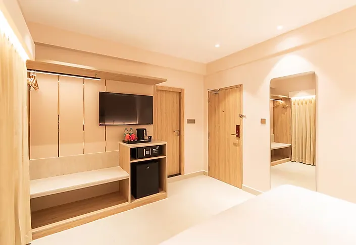 TGI-Livancia-The-Sojourn-premiumroom