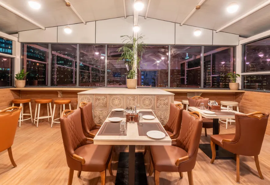 TGI-Livancia-The-Sojourn-restaurant