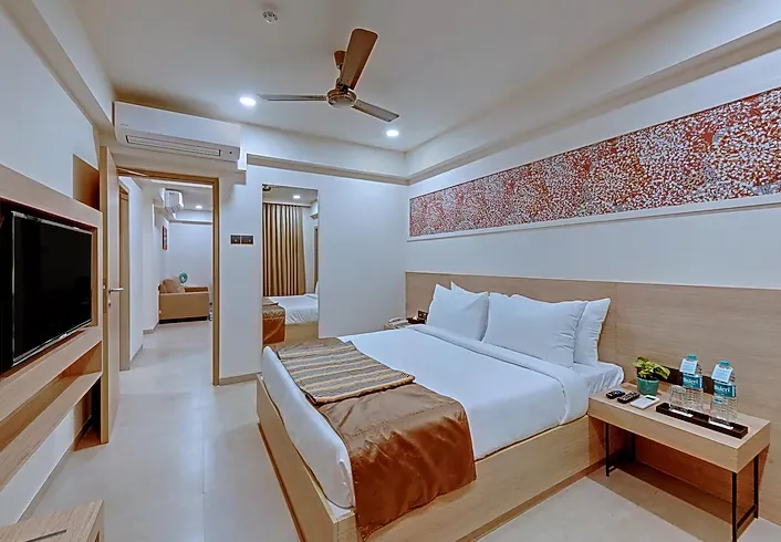 The-Fern-Habitat-Goa-Candolim-hazelsuite