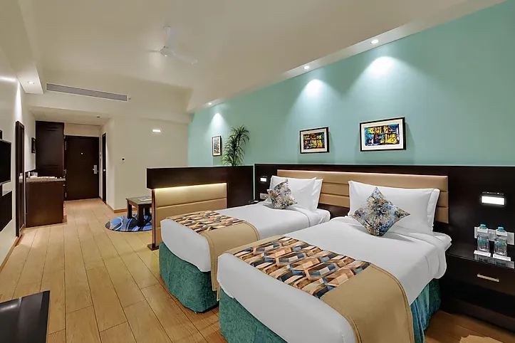 The-Fern-Kesarval-Hotel-&-Spa-Verna-fern-classic-premium-room-kingbed