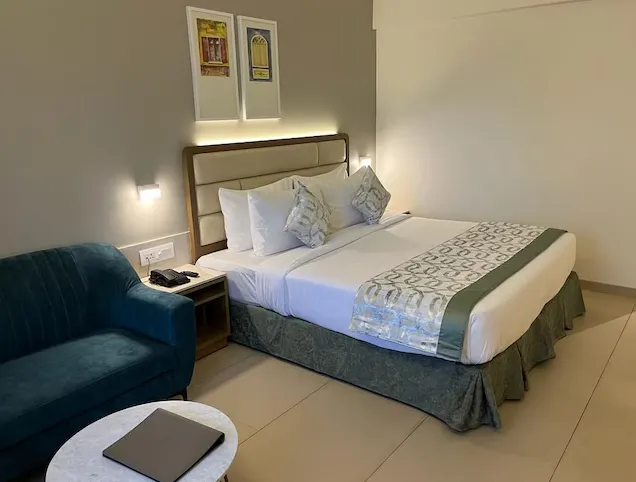 The-Fern-Kesarval-Hotel-&-Spa-Verna-wintergreenpremium-kingbed