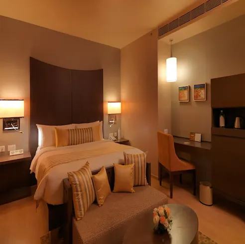 The-Quorum-Hotel-Mysore-deluxe-room