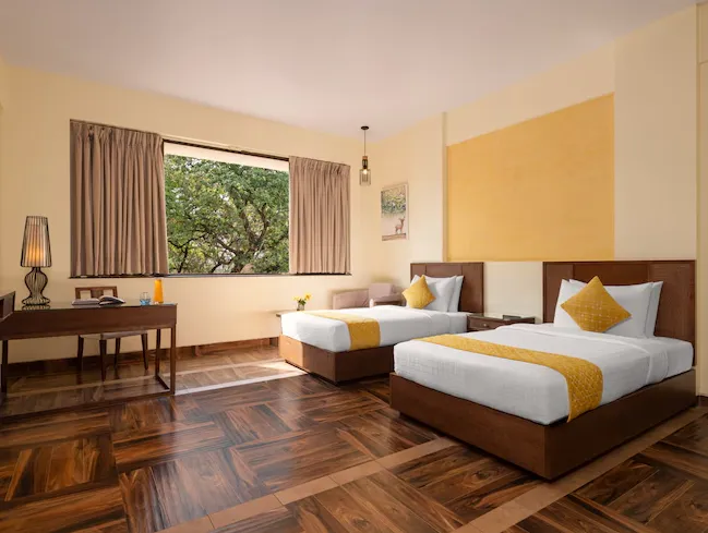 The-Summer-House-Pachmarhi-deluxe-twin-room