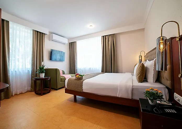 TreeHouse-Stamp-suite-room-doublebed