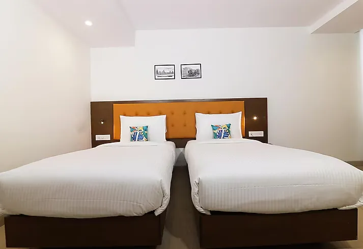 TreeHouse-Vedanta-Pride-premium-twinbed