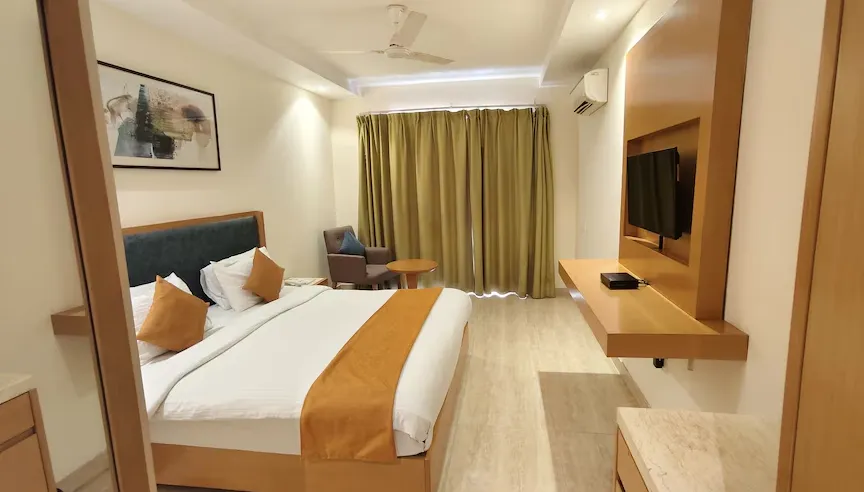 Trevon-Hotels-ResortsGoa-Candolim-superior-room-with-balcony