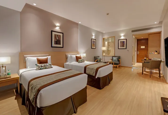 UK27-The-Fern-An-Ecotel-Hotel-fern-club-studio