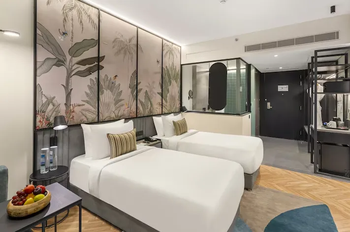 Ramada-Encore-by-Wyndham-Ambala-supertwin-bed-room