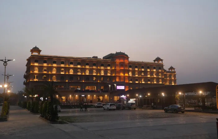 Regenta-City-Villas-Palace-entrance