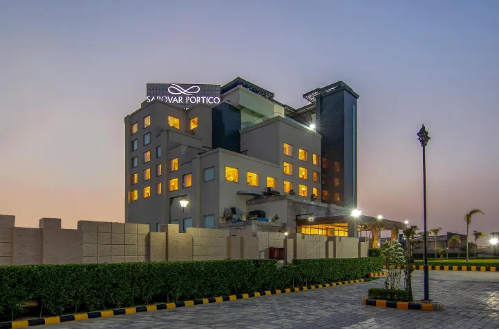 Sarovar-Portico-Sonipat-entrance