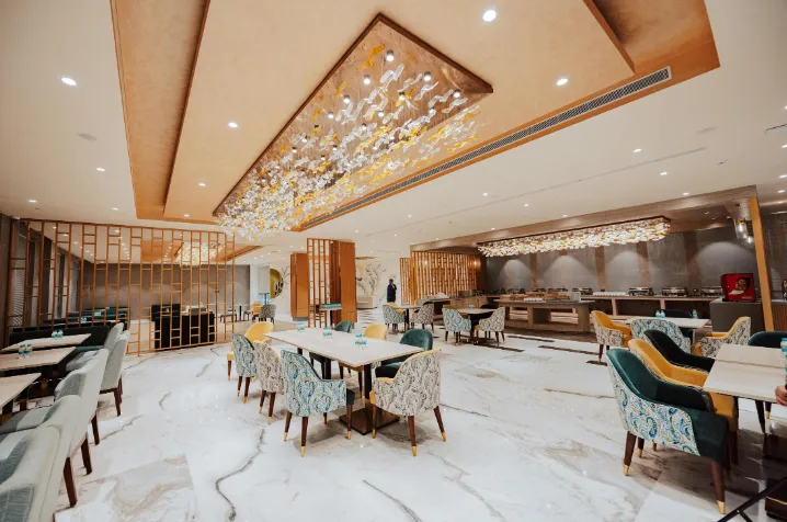 Wyndham-Garden-Murthal-restaurant