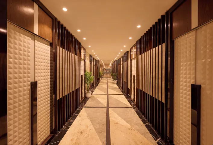 delite-sarovar-poritco-entrance