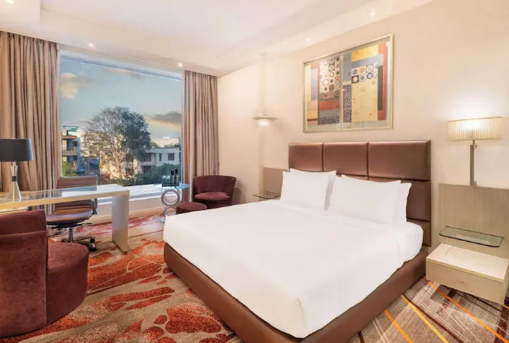 park-plaza-faridabad-deluxe-room
