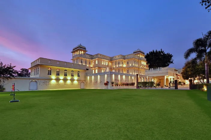 welcome-heritage-ramgarh-entrance