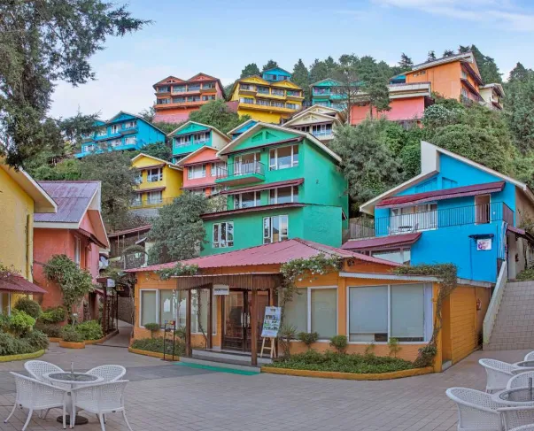 Club-Mahindra-Mussoorie-entrance