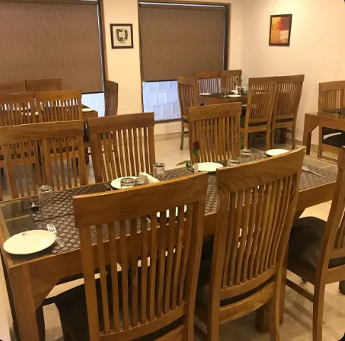 Country-Inn-Premier-Mussoorie-restaurant