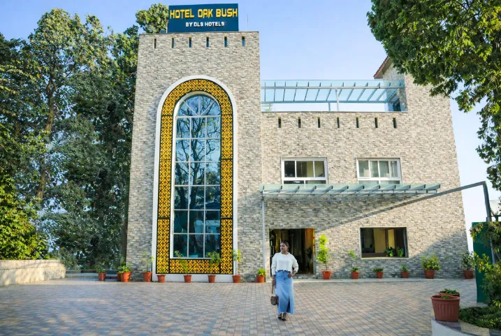 DLS-Oak-Bush-Mussoorie-entrance