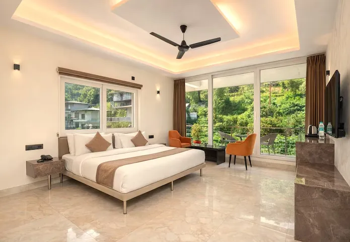 Hotel-Creek-Valley-Mussoorie-deluxe-room-privatebalcony