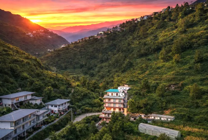 Hotel-Creek-Valley-Mussoorie-outdoor