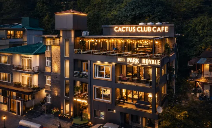 Hotel-Park-Royale-Inn-Musoorie-entrance