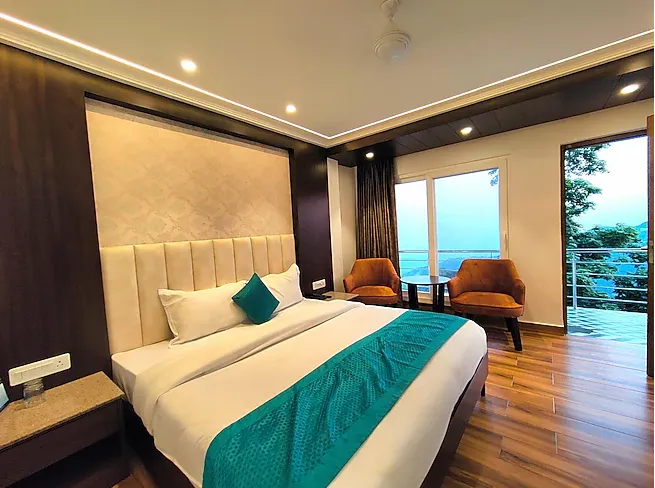 Sangam-by-Stotrak-Mussoorie-executive-room-valleyview-balcony